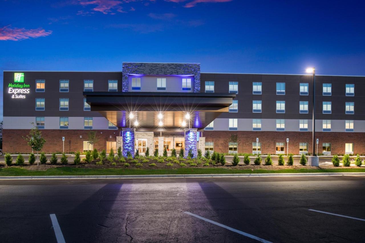Holiday Inn Express & Suites Chicago - Hoffman Estates By Ihg Экстерьер фото