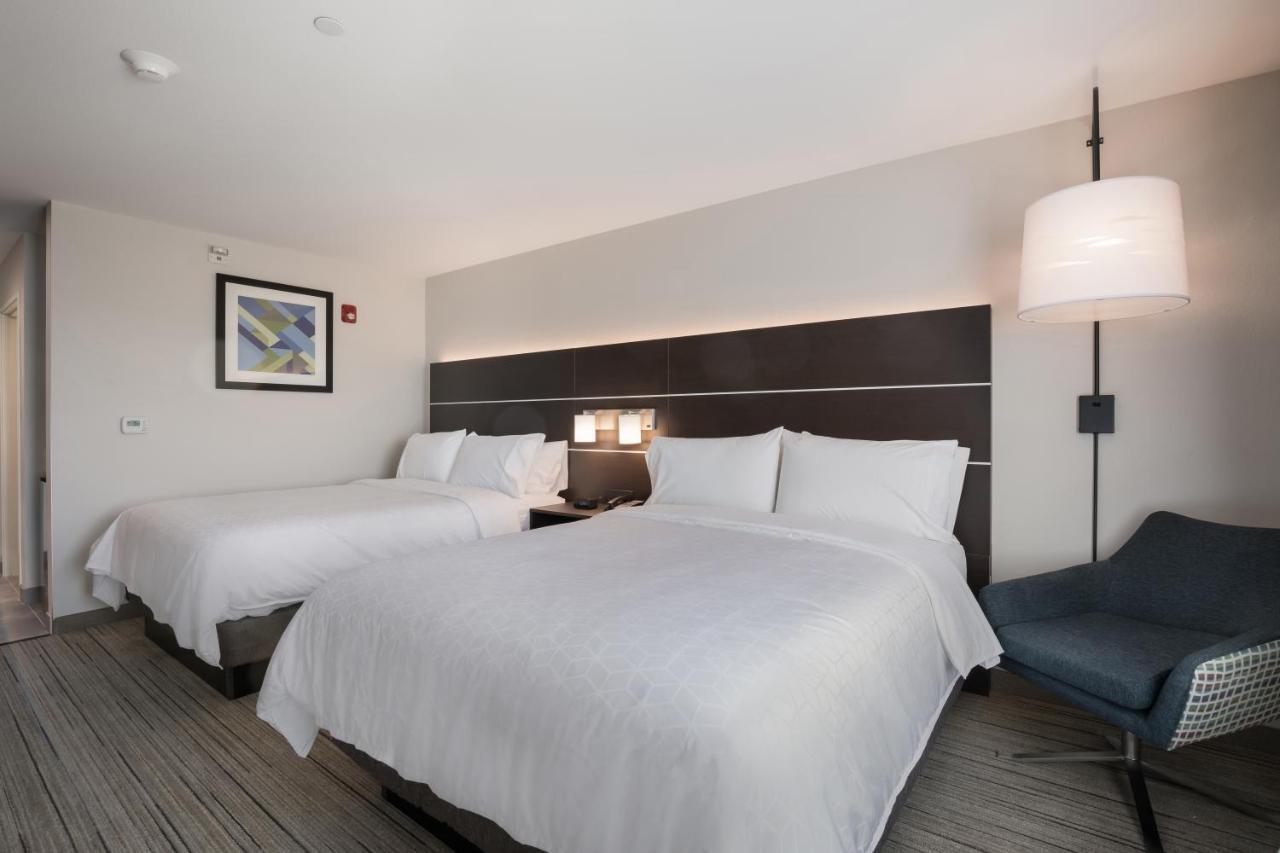 Holiday Inn Express & Suites Chicago - Hoffman Estates By Ihg Экстерьер фото