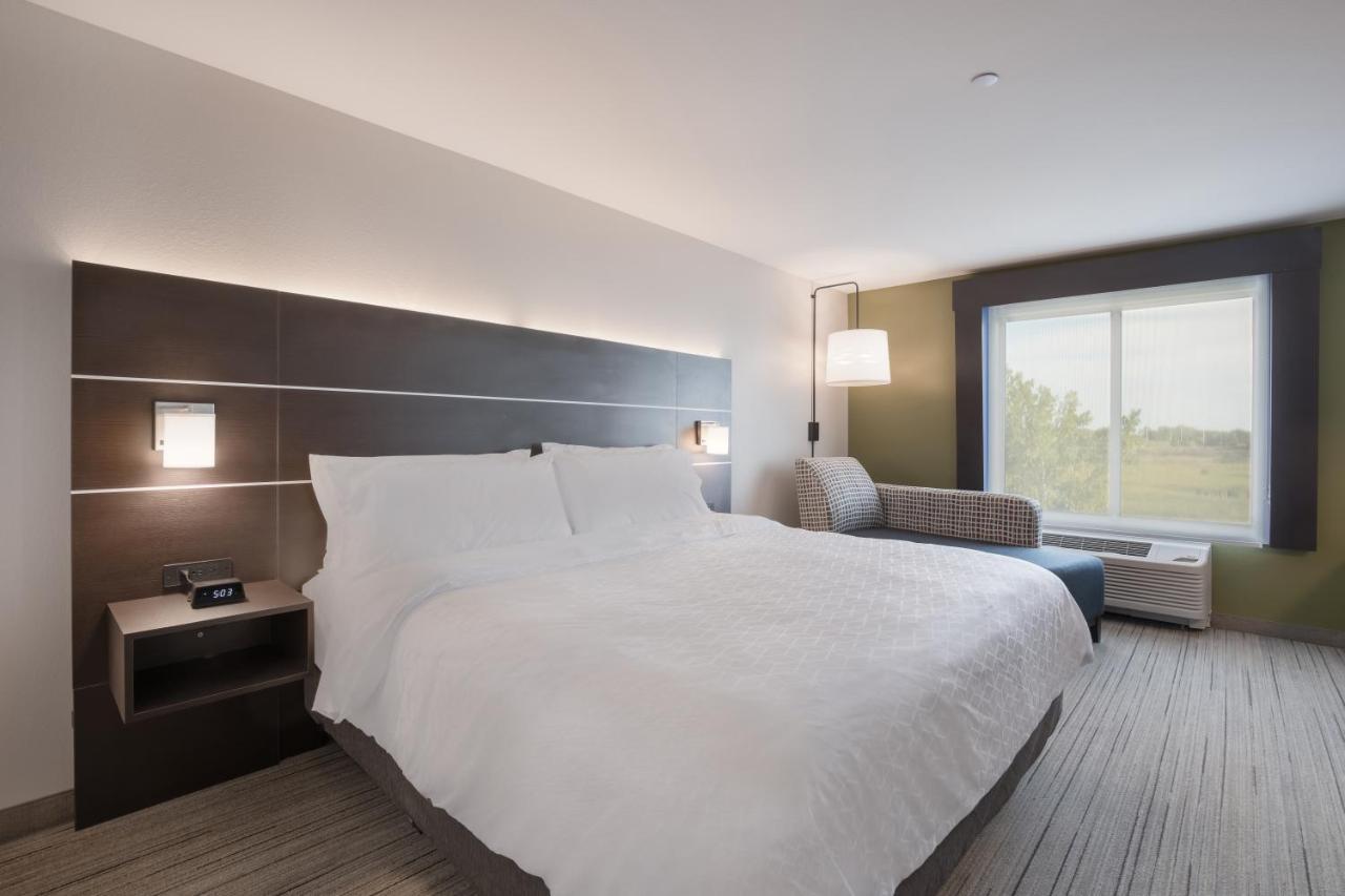Holiday Inn Express & Suites Chicago - Hoffman Estates By Ihg Экстерьер фото